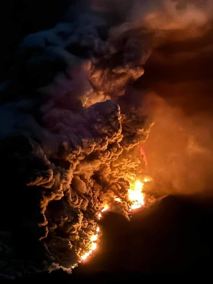 qorqinchli va chiroyli indoneziyada vulqon otildi foto video 66213e18dac5d